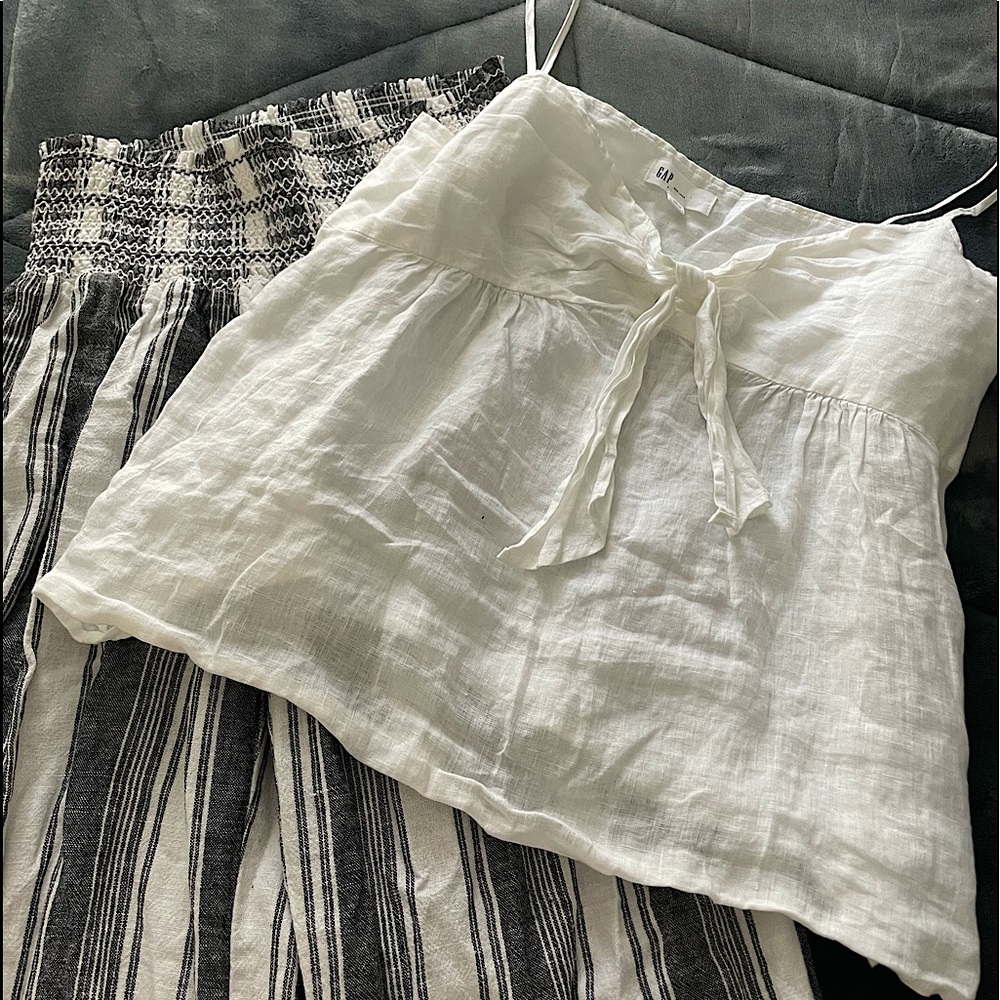Women's White Gap Linen Shirt